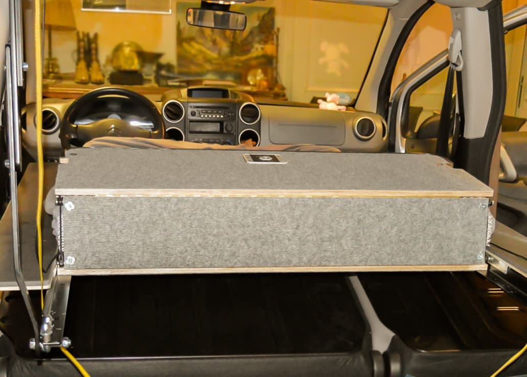 Autohimmelbett Berlingo II — doppelter Klappmechanismus