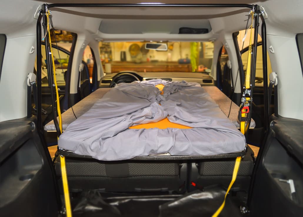 Autohimmelbett mit Bettverbreiterungen