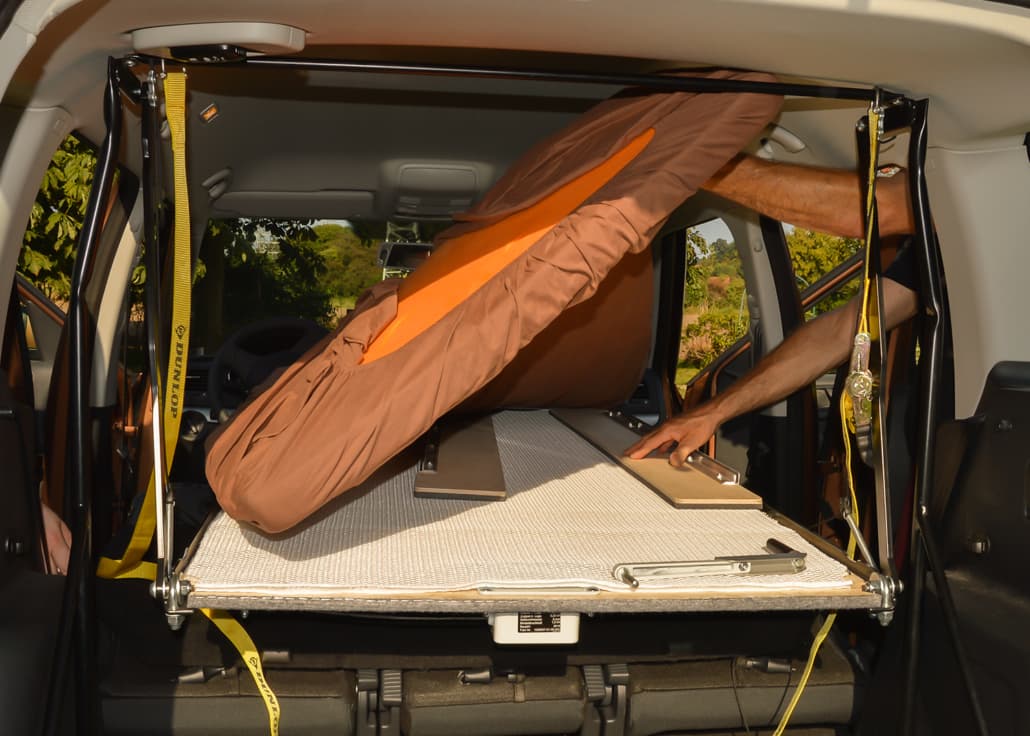 Autohimmelbett im Škoda Yeti